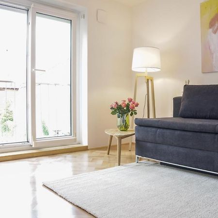 Bright Apartment ลูบลิยานา ภายนอก รูปภาพ