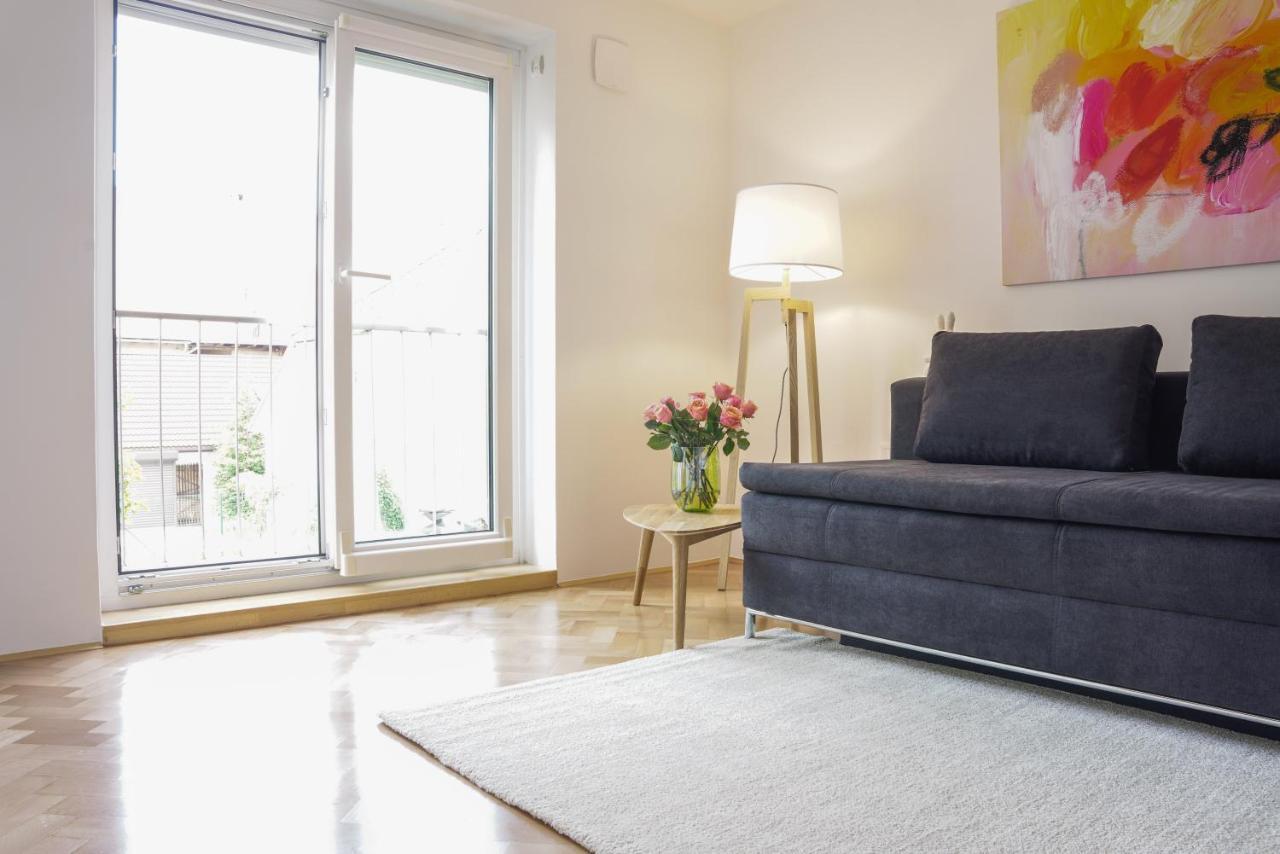Bright Apartment ลูบลิยานา ภายนอก รูปภาพ