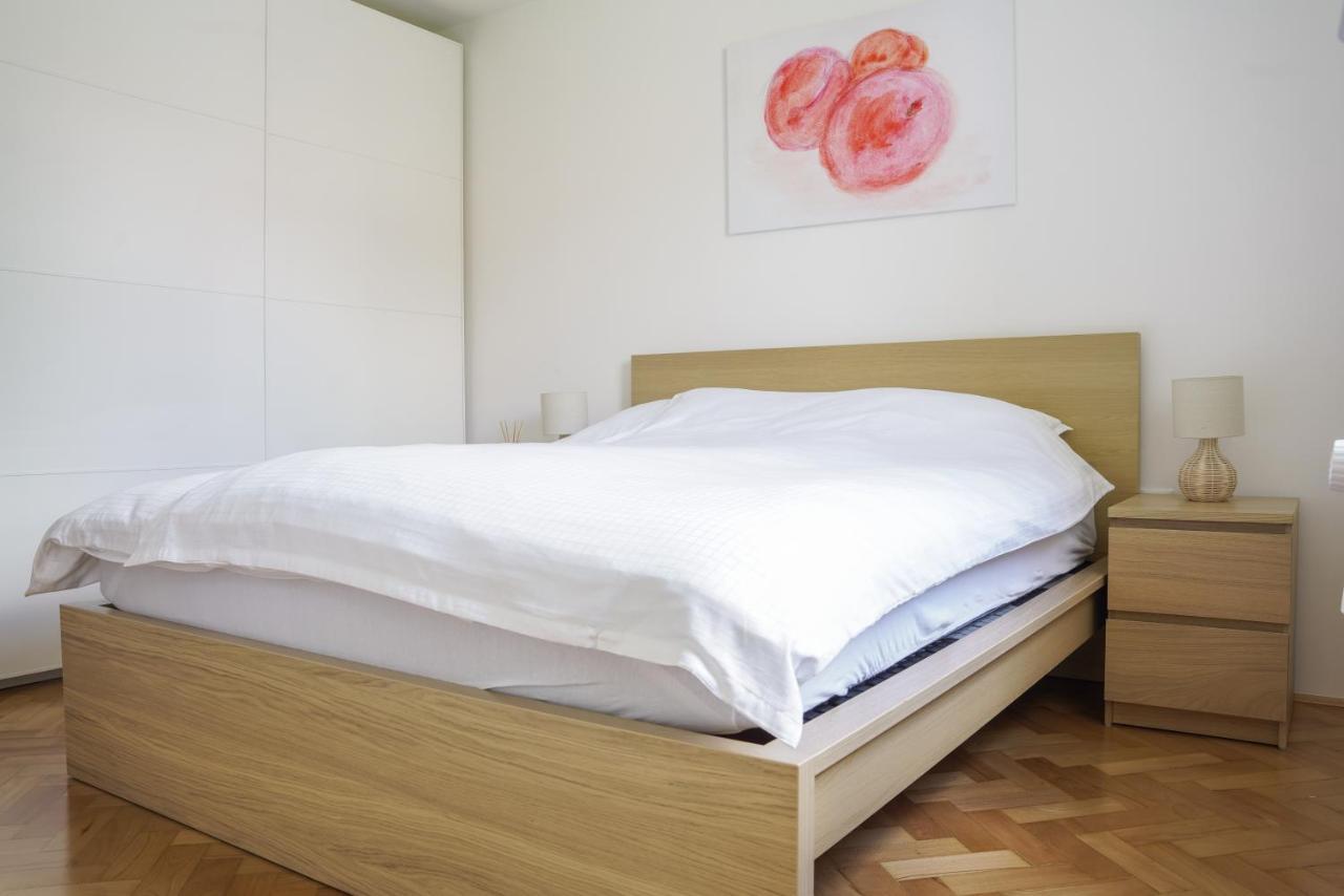 Bright Apartment ลูบลิยานา ภายนอก รูปภาพ